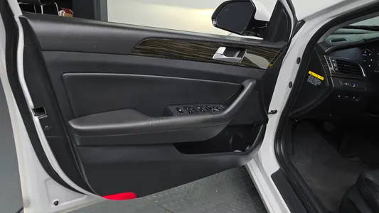 Hyundai LF 1.7 2016 24