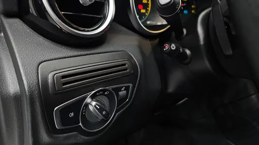 Mercedes-Benz GLC-Class X253 GLC300e 4MATIC 2020 28