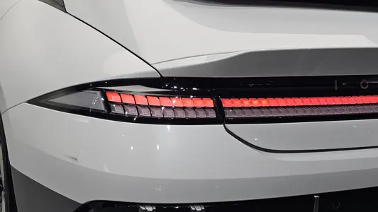 Hyundai Ioniq 6 2022 23