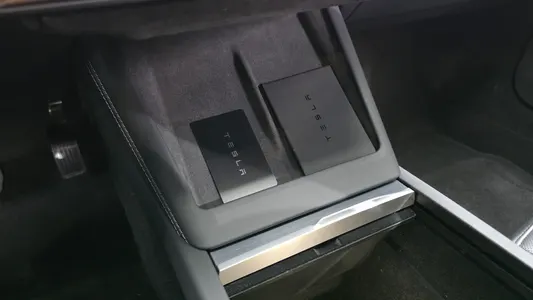 Tesla 3 RWD 2024 13