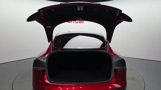 Tesla 3 RWD 2024 18
