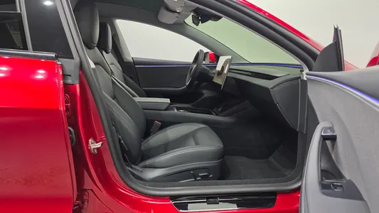 Tesla 3 RWD 2024 26