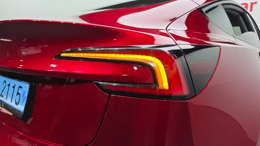 Tesla 3 RWD 2024 23