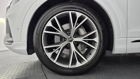 Audi Q8 (4M) 55 TFSI 2022 5