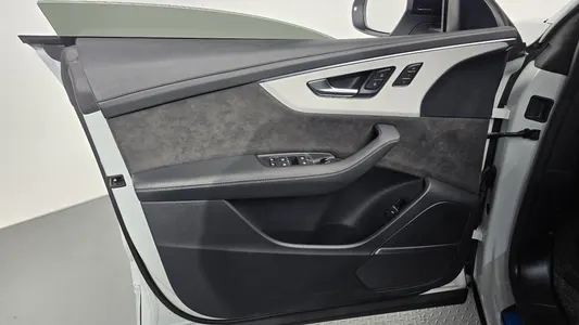 Audi Q8 (4M) 55 TFSI 2022 24