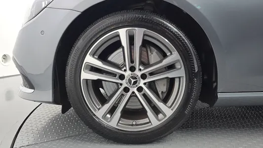 Mercedes-Benz E-Class W213 E350 4MATIC 2021 5