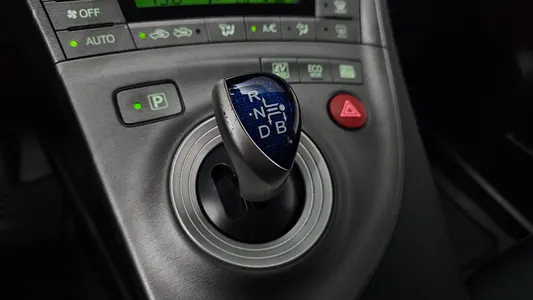 Toyota 프리우스 1.8 E 2012 9