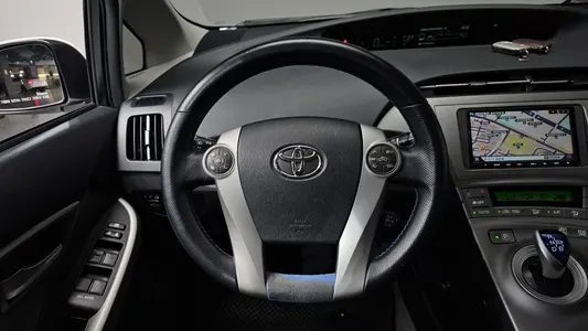 Toyota 프리우스 1.8 E 2012 13