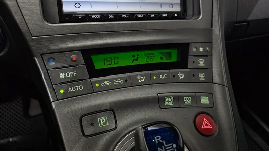 Toyota 프리우스 1.8 E 2012 19