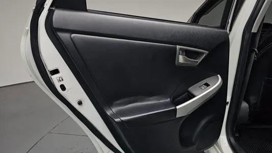 Toyota 프리우스 1.8 E 2012 25