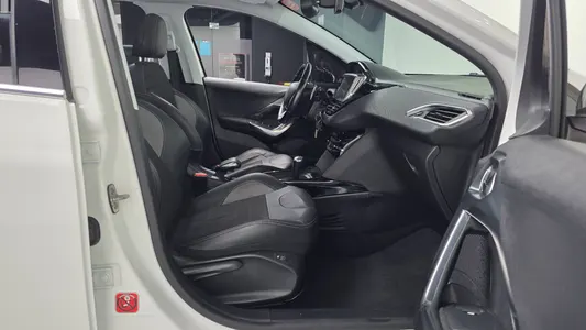 Peugeot 2008 1.6 BlueHDi 2017 11