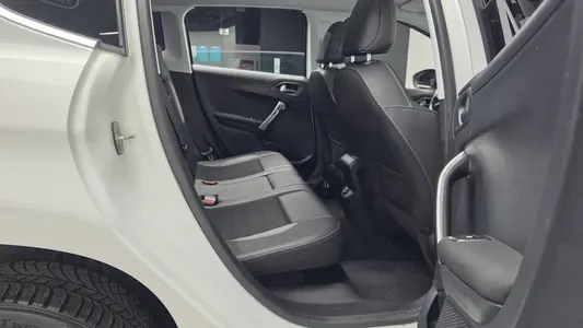 Peugeot 2008 1.6 BlueHDi 2017 12