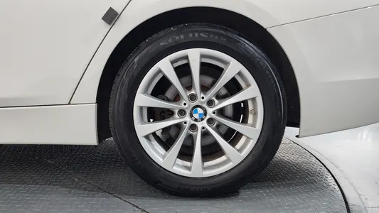 BMW 3 Series (F30) 320d 2018 21