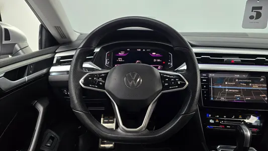 Volkswagen 아테온 2.0 TDI 2023 12