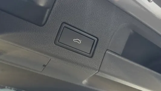 Volkswagen 아테온 2.0 TDI 2023 18