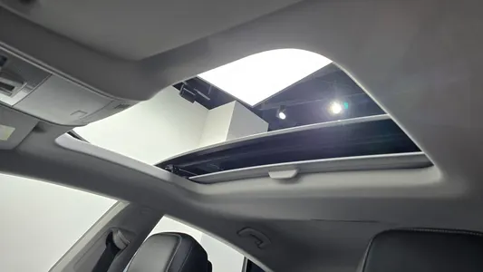 Volkswagen 아테온 2.0 TDI 2023 27