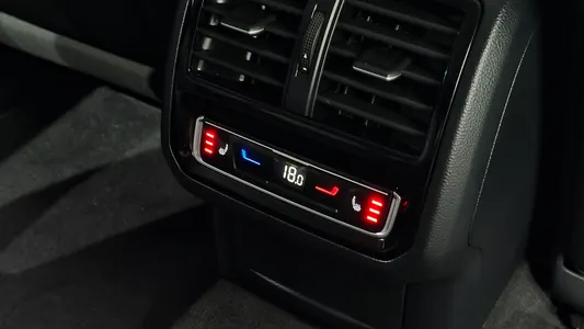 Volkswagen 아테온 2.0 TDI 2023 30