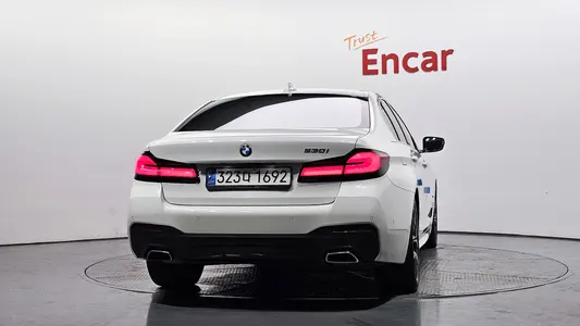 BMW 5 Series (G30) 530i M 2022 4