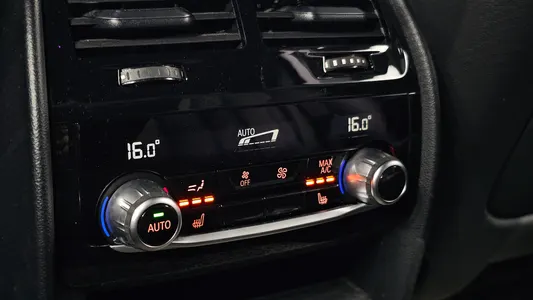BMW 5 Series (G30) 530i M 2022 13