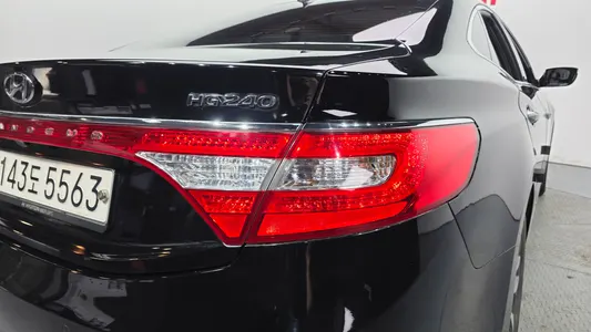 Hyundai Grandeur HG HG240 2011 23