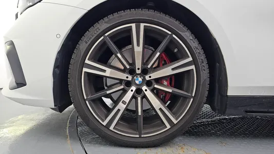 BMW 5 Series (G60) 530i xDrive M 2025 5