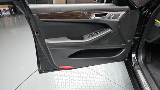 Genesis G80 3.3 GDI AWD 2018 25