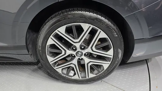 Hyundai (GN7) 3.5 LPG 2WD 2022 20