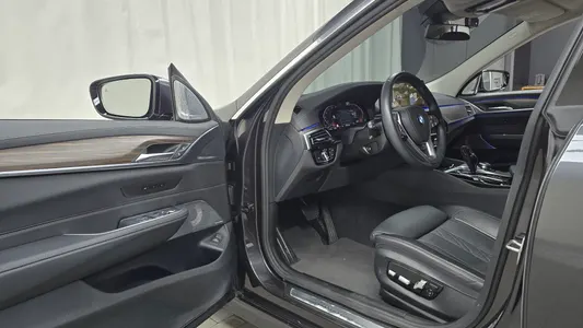 BMW 6 Series GT (G32) 630i xDrive 2022 10