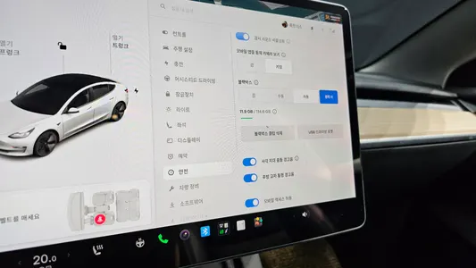 Tesla 3 AWD 2022 17