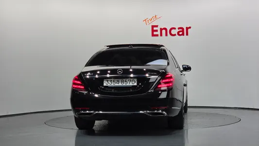 Mercedes-Benz S-Class W222 S560L 4MATIC 2020 4