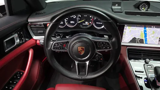 Porsche (971) 2.9 AWD E- 2020 12