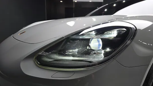 Porsche (971) 2.9 AWD E- 2020 22