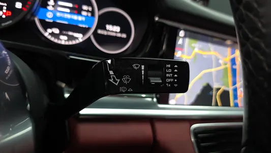 Porsche (971) 2.9 AWD E- 2020 31