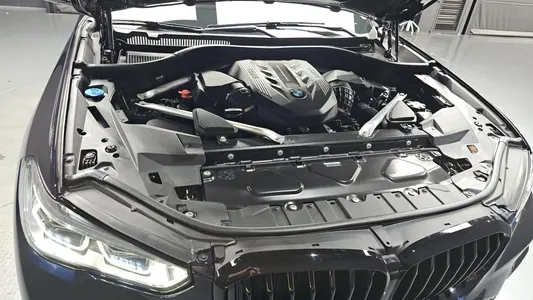 BMW X5 (G05) M50i 2023 6