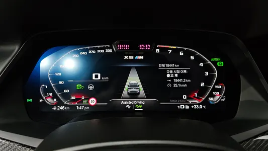 BMW X5 (G05) M50i 2023 8