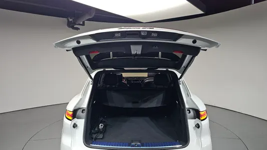 Porsche (PO536) 4.0 GTS 2025 19