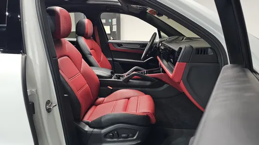 Porsche (PO536) 4.0 GTS 2025 26