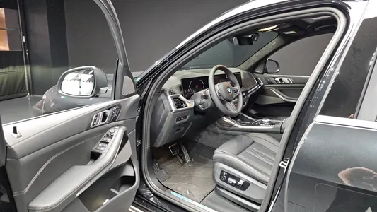 BMW X7 (G07) xDrive 40i M 7 2026 10