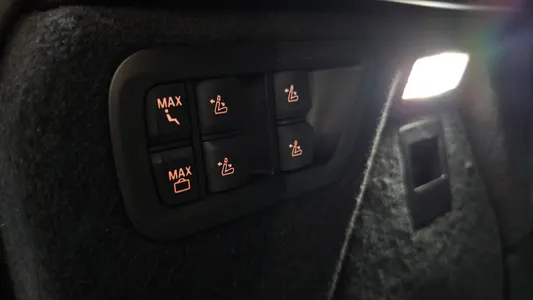 BMW X7 (G07) xDrive 40i M 7 2026 34