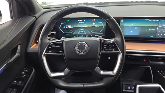 KG Mobility EVX E7 2024 15