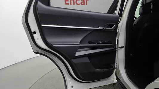 KG Mobility EVX E7 2024 25