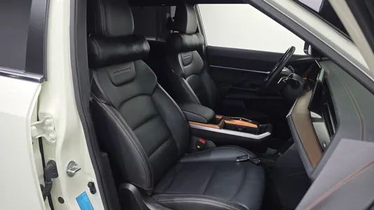 KG Mobility EVX E7 2024 26