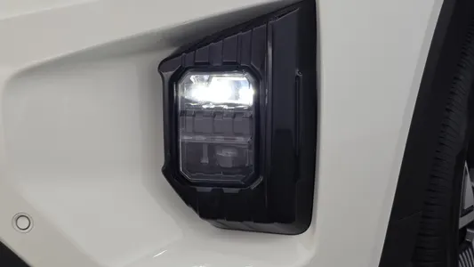 KG Mobility EVX E7 2024 22