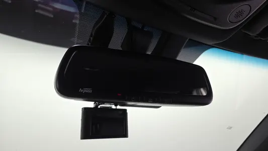 KG Mobility EVX E7 2024 27