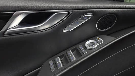 Genesis G80 (RG3) 2.5 2WD 2023 31