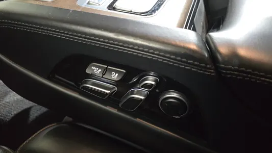 Kia K9 3.3 T-GDI AWD 2020 32