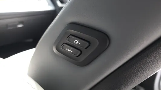 KG Mobility EV (O100) MX AWD 2025 31
