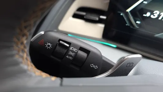 KG Mobility EV (O100) MX AWD 2025 28