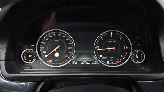 BMW 5 Series (F10) 520d xDrive M 2016 8