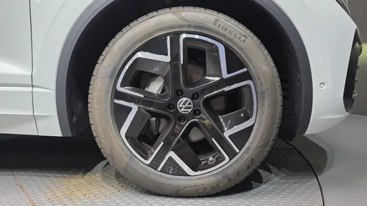Volkswagen 3 3.0 TDI 2025 5
